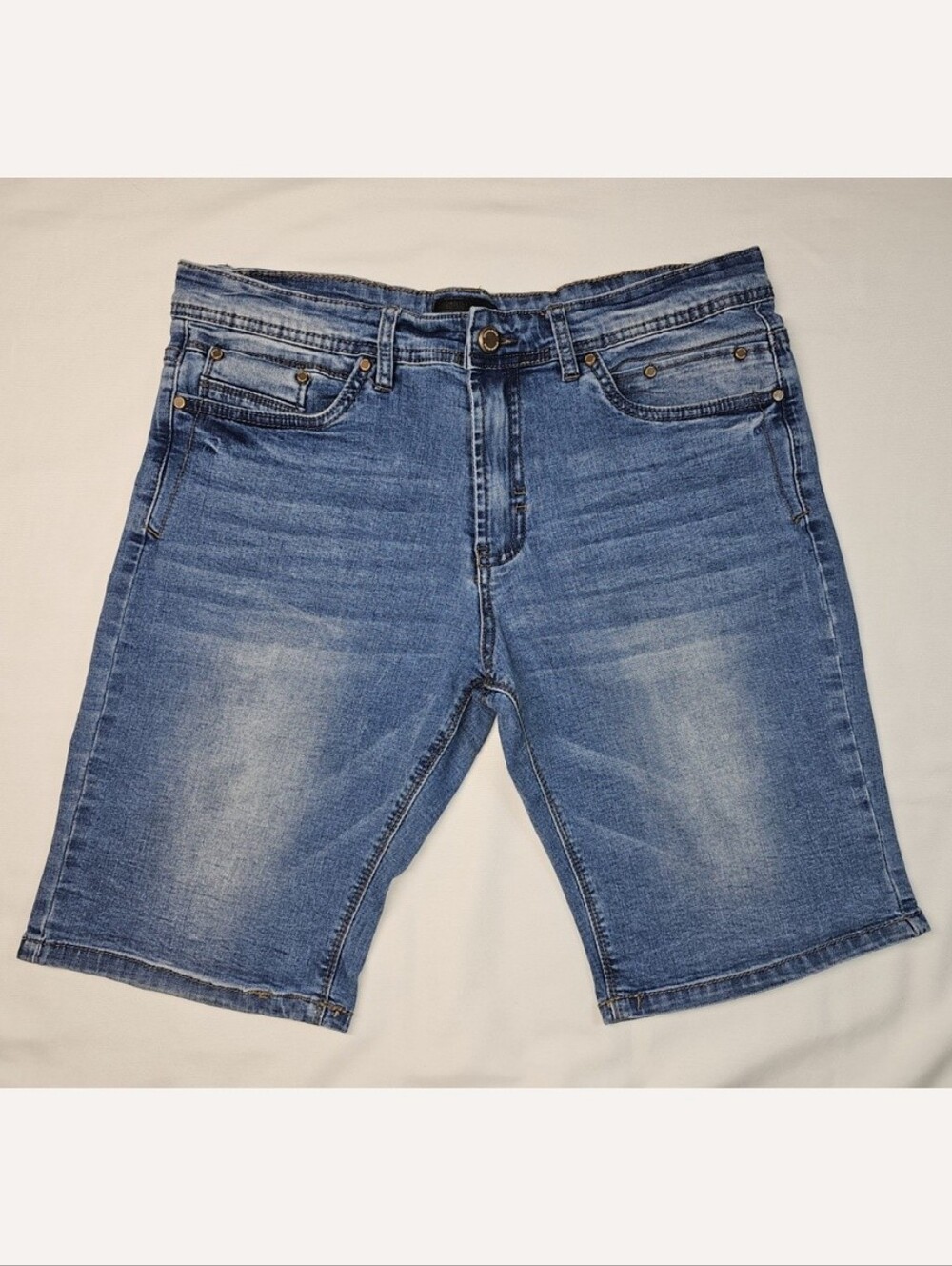 Classic light wash denim shorts by Steve’s Jeans